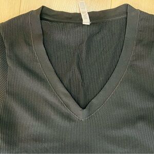 Athleta Black V-Neck Ribbed Top
